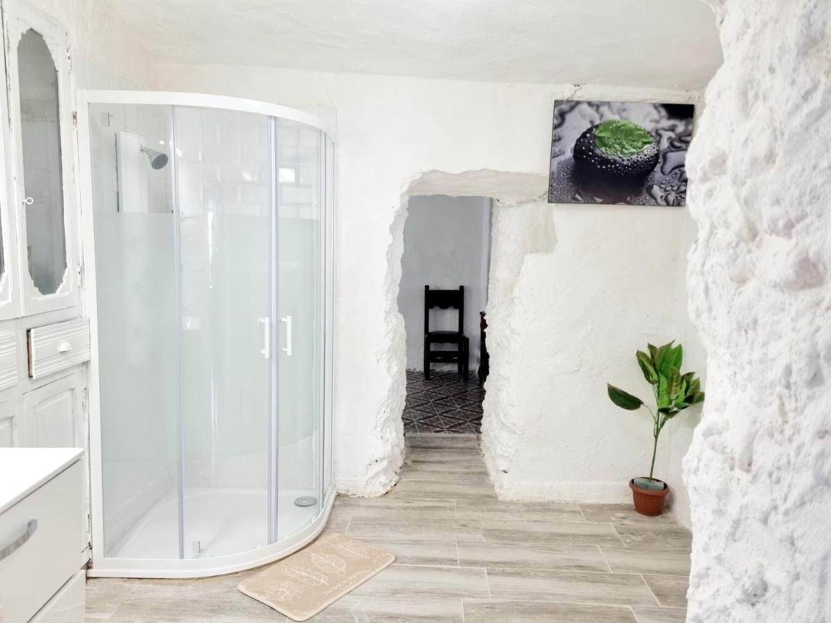 Apartamentos La Cueva Paterna Ngoại thất bức ảnh